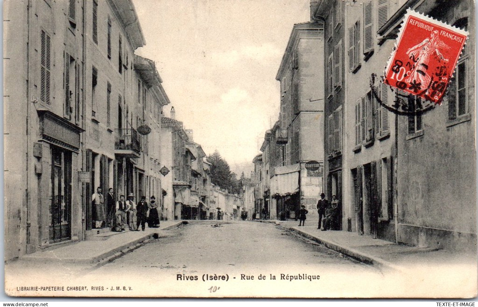 38 RIVES - La Rue De La Republique  - Autres & Non Classés