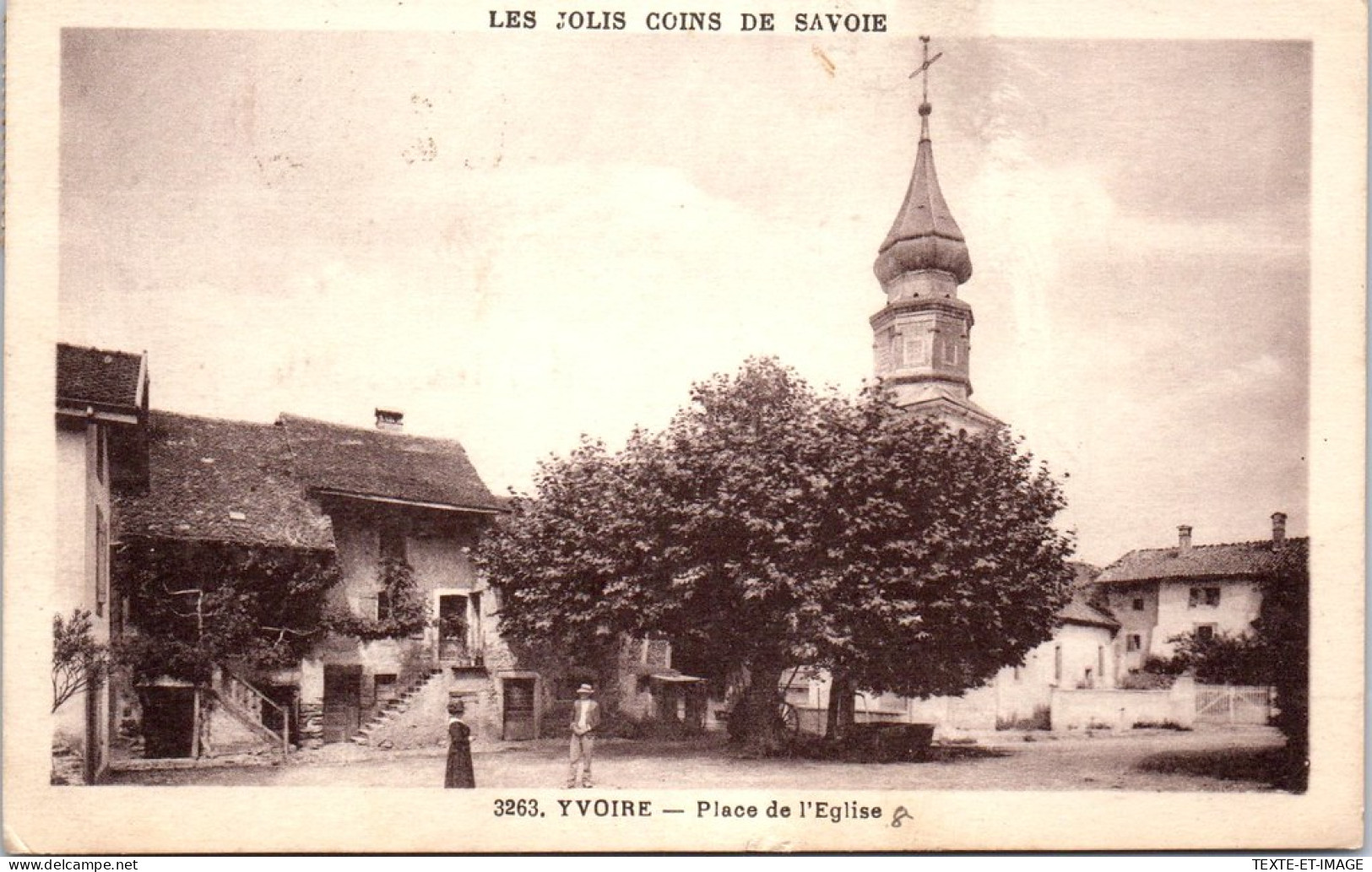 74 YVOIRE - La Place De L'eglise. - Andere & Zonder Classificatie