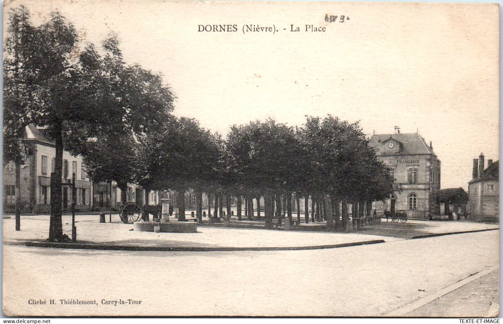 58 DORNES - Vue D'ensemble De La Place -  - Other & Unclassified