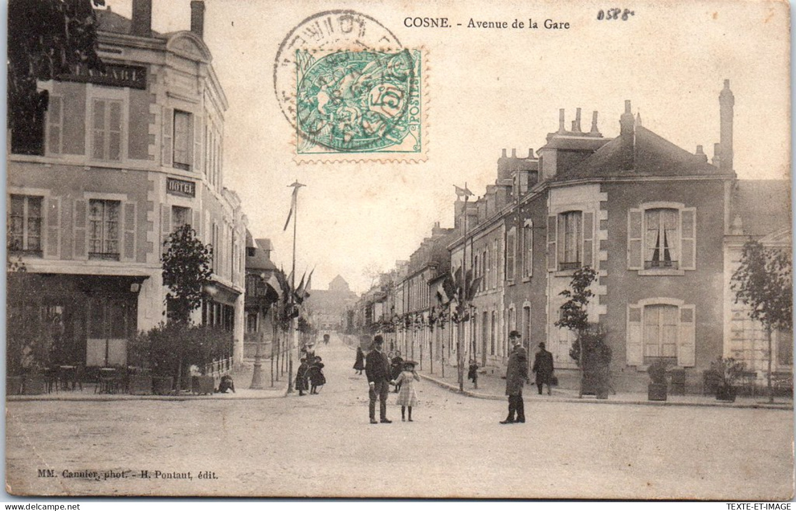 58 COSNE SUR LOIRE - Vue D'ensemble De L'avenue De La Gare  - Cosne Cours Sur Loire