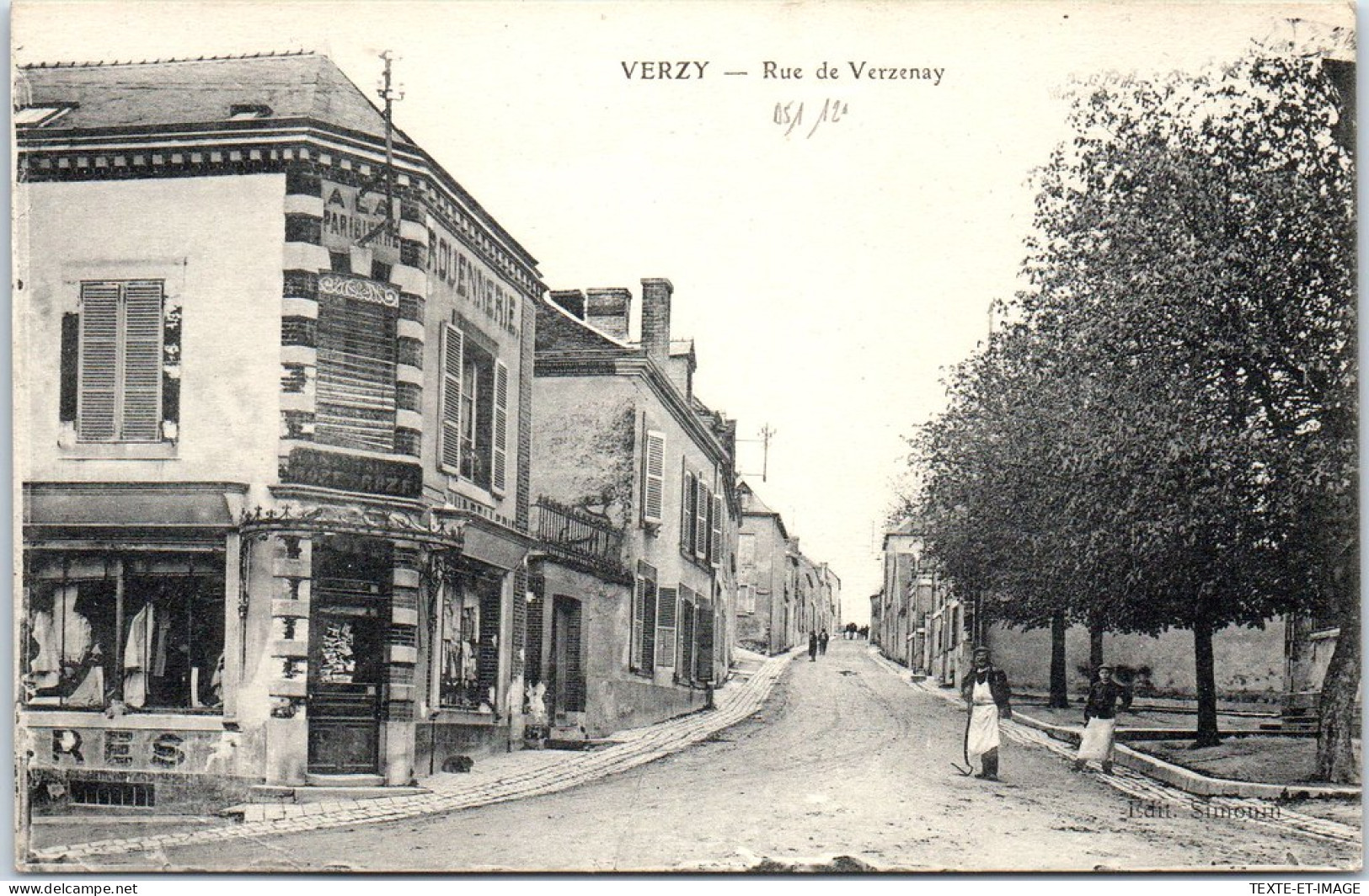 51 VERZY - La Rue De Verzenay  - Verzy