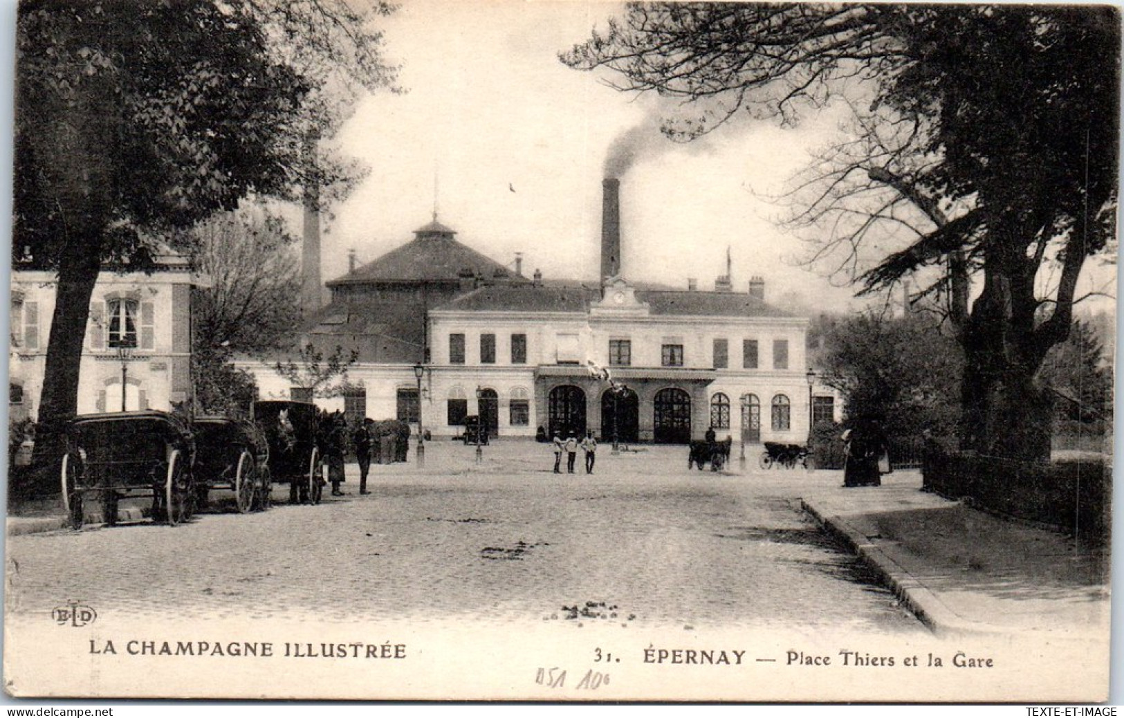 51 EPERNAY - Place Thiers Et La Gare. - Epernay