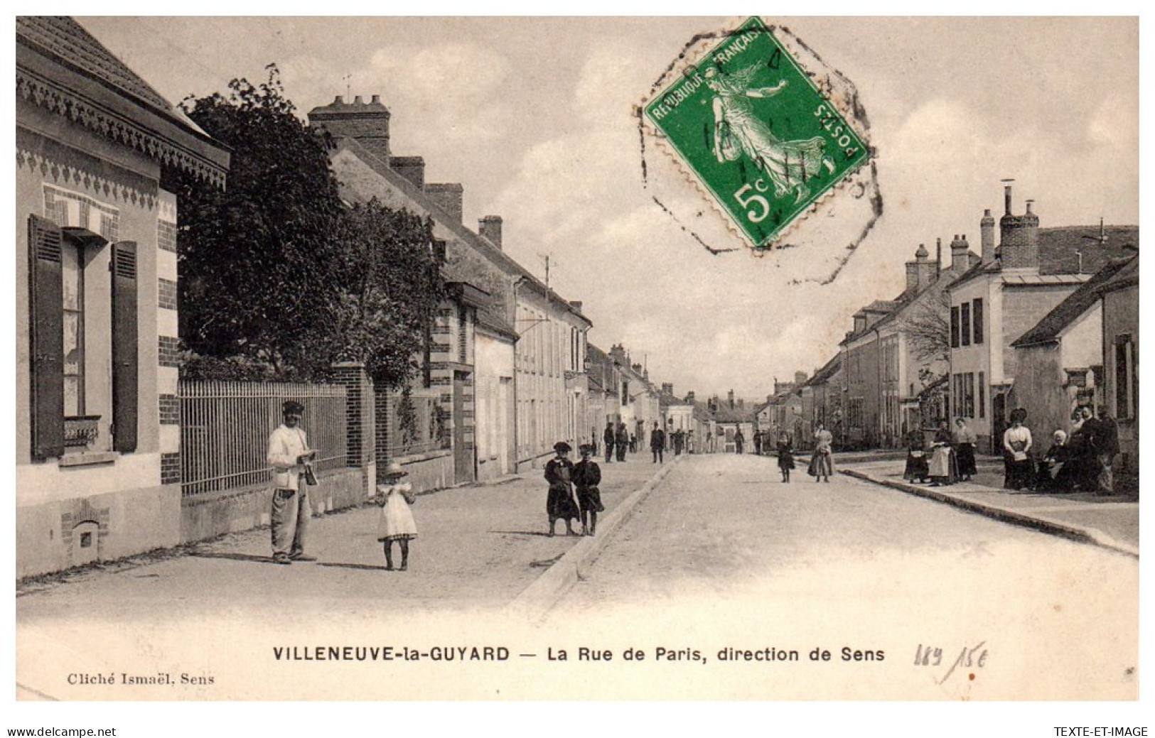 89 VILLENEUVE LA GUYARD - La Rue De Paris, Vers Sens  - Villeneuve-la-Guyard