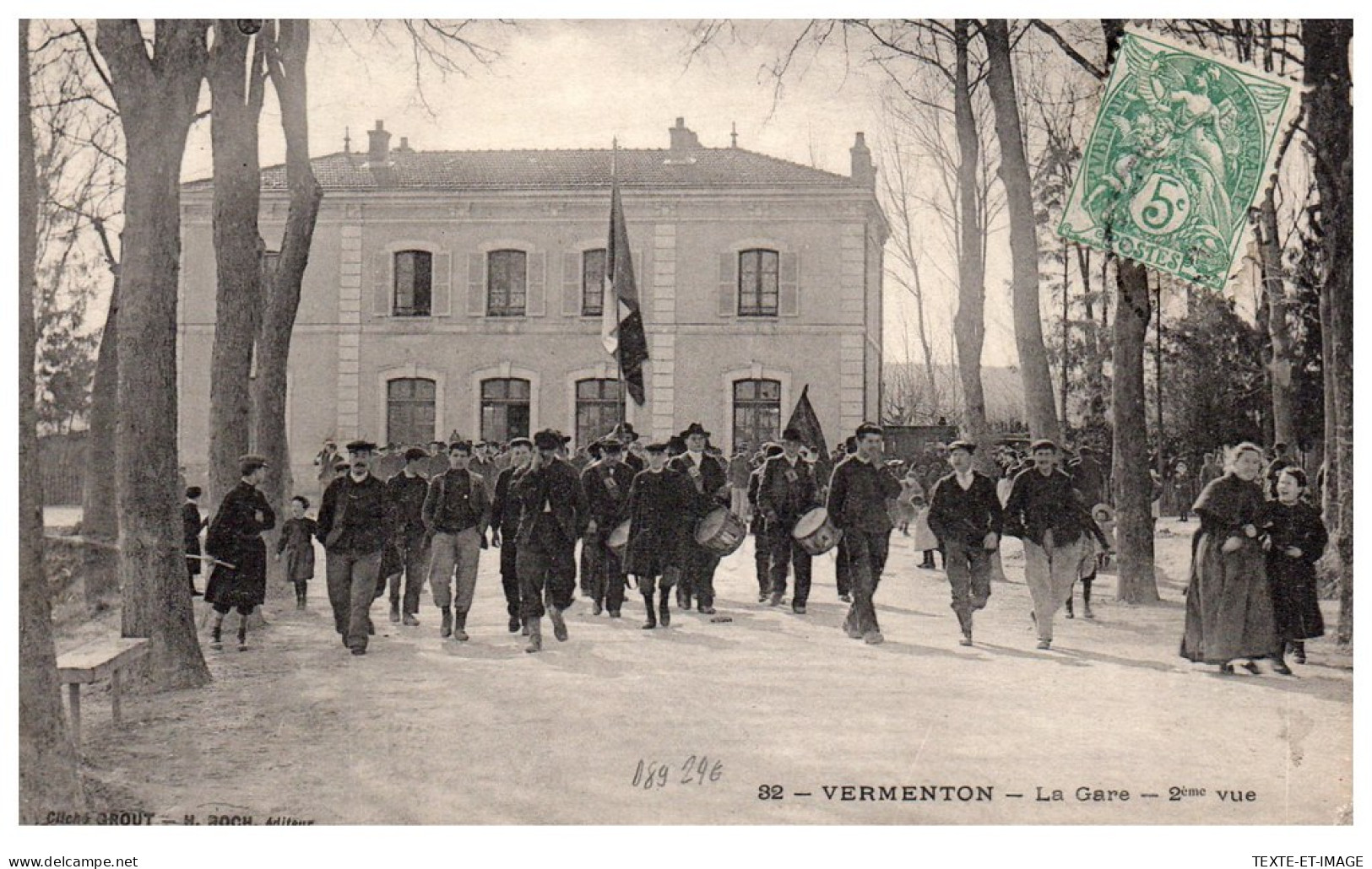 89 VERMENTON - La Gare (seconde Vue) - Vermenton