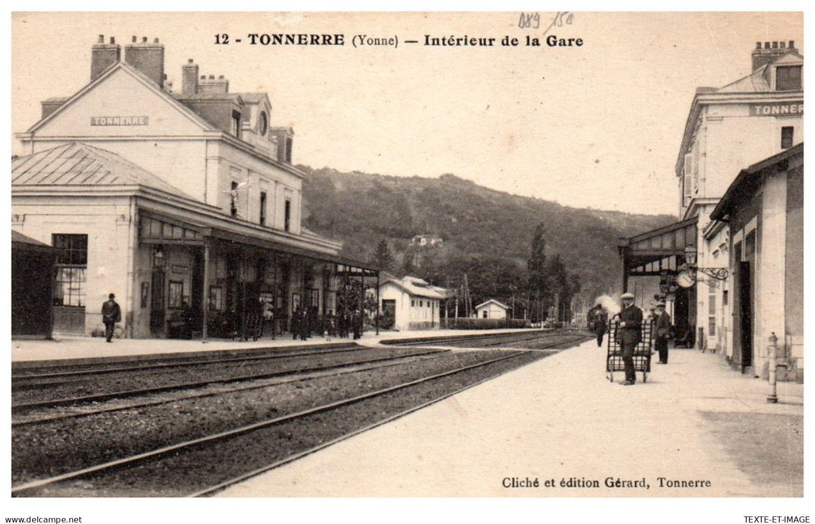 89 TONNERRE - Interieur De La Gare. - Tonnerre