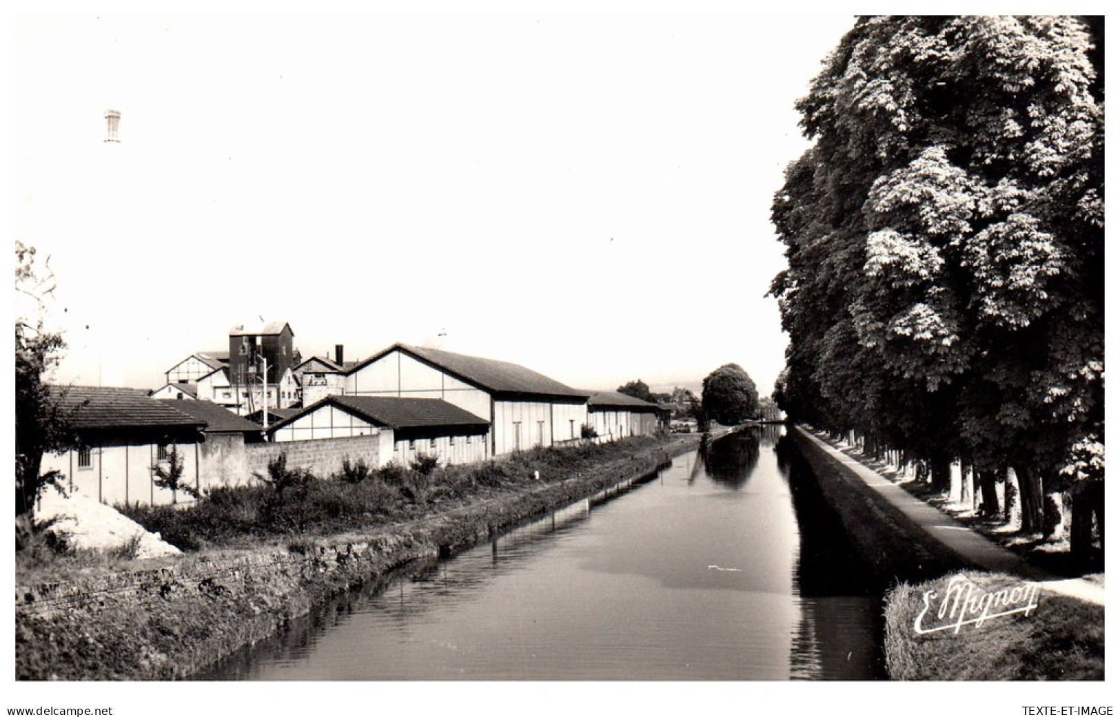 89 BRIENON SUR ARMANCON - Le Canal De Bourgogne Et Sucrerie  - Brienon Sur Armancon