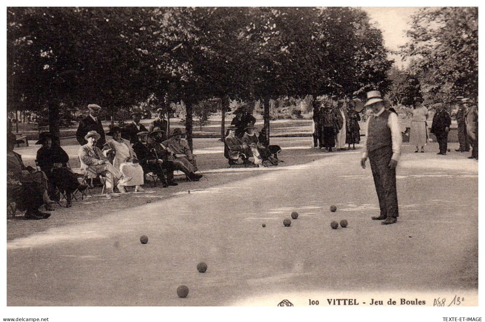 88 VITTEL - Le Jeux De Boules  - Vittel