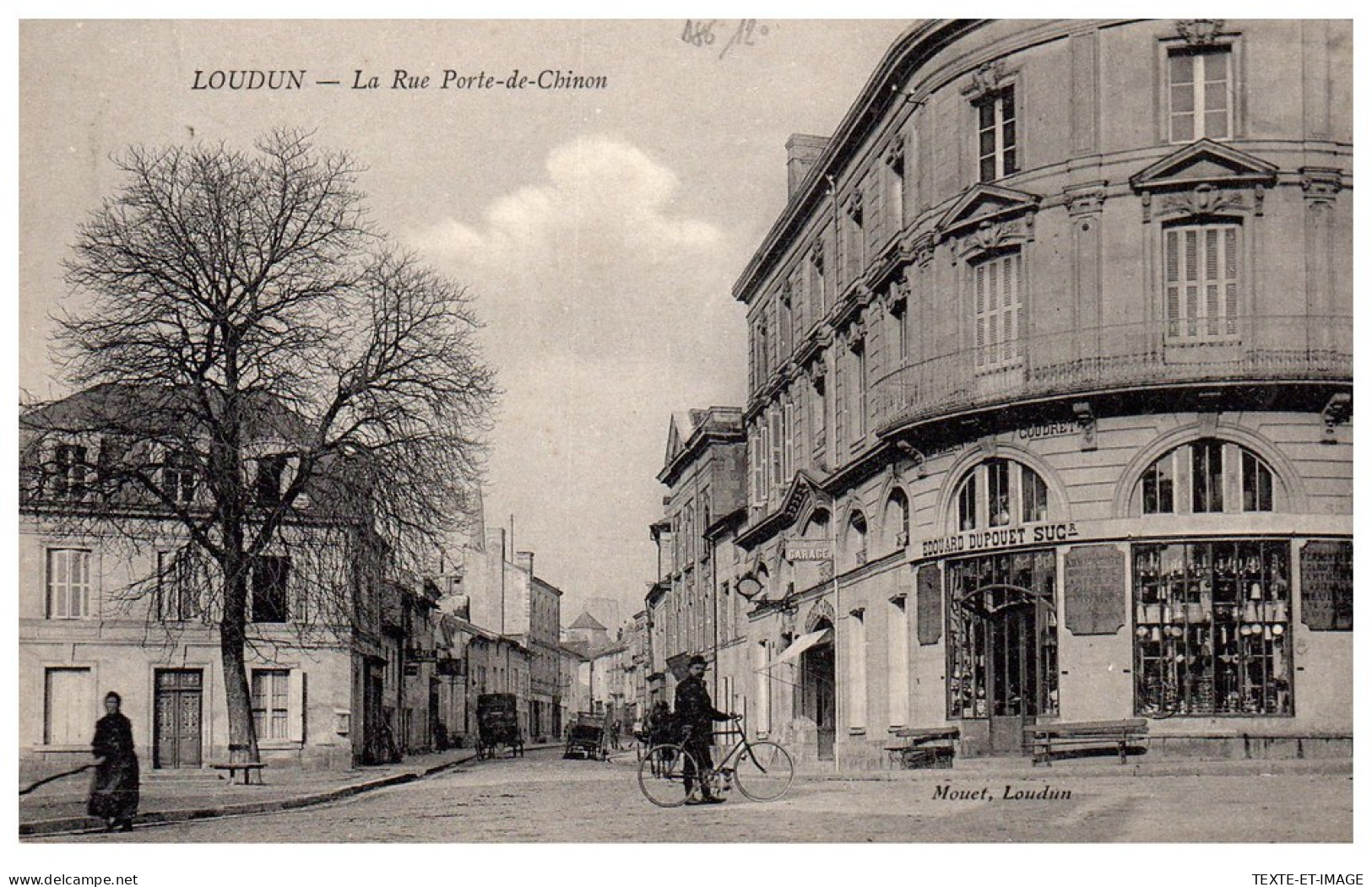 86 LOUDUN - La Rue Porte De Chinon  - Loudun