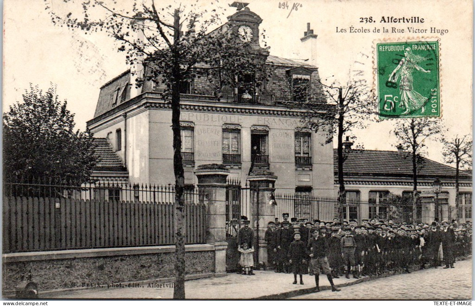 94 ALFORTVILLE - Les Ecoles De La Rue Victor Hugo  - Alfortville