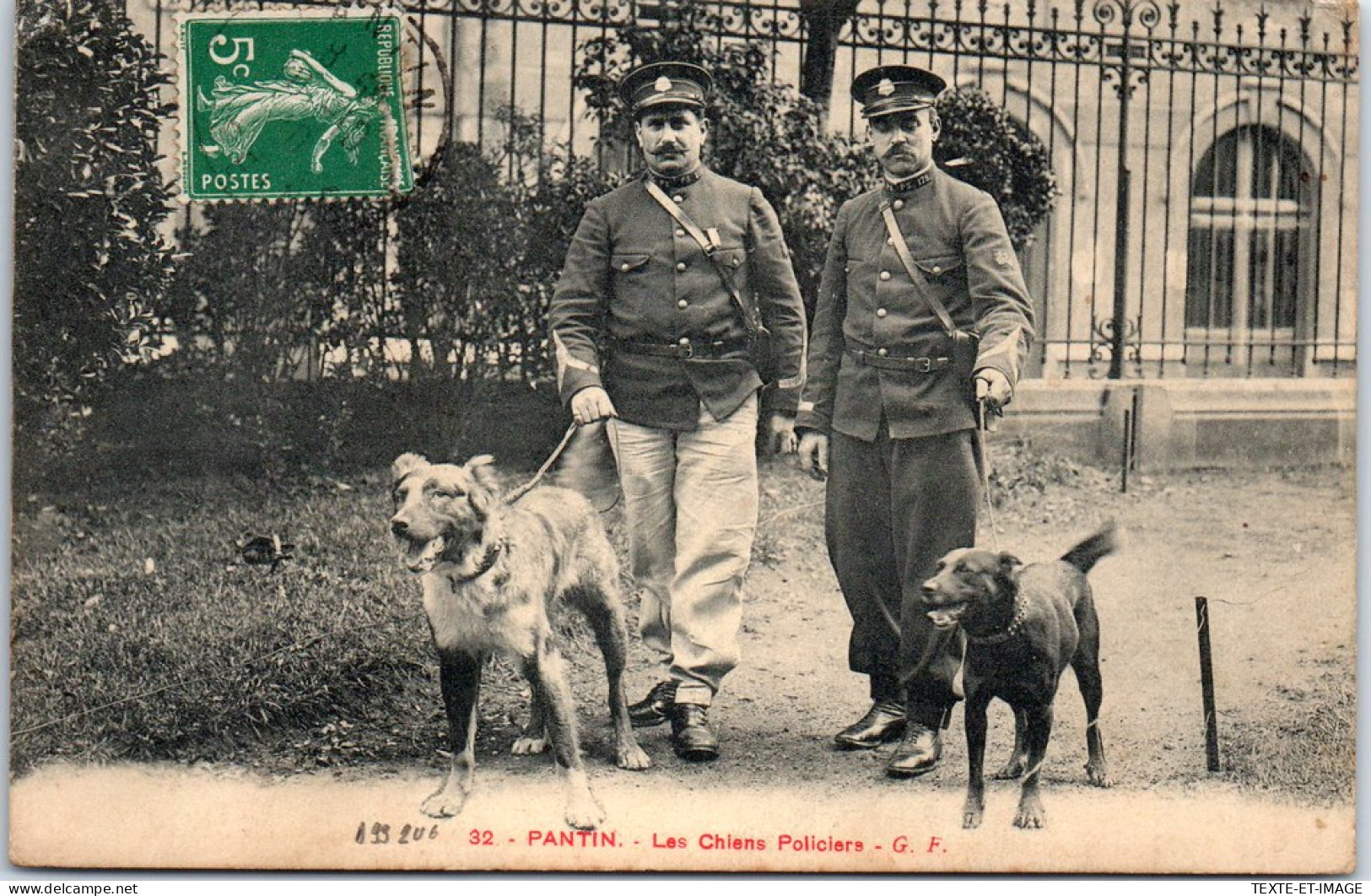 93 PANTIN - Les Chiens Policiers. - Pantin