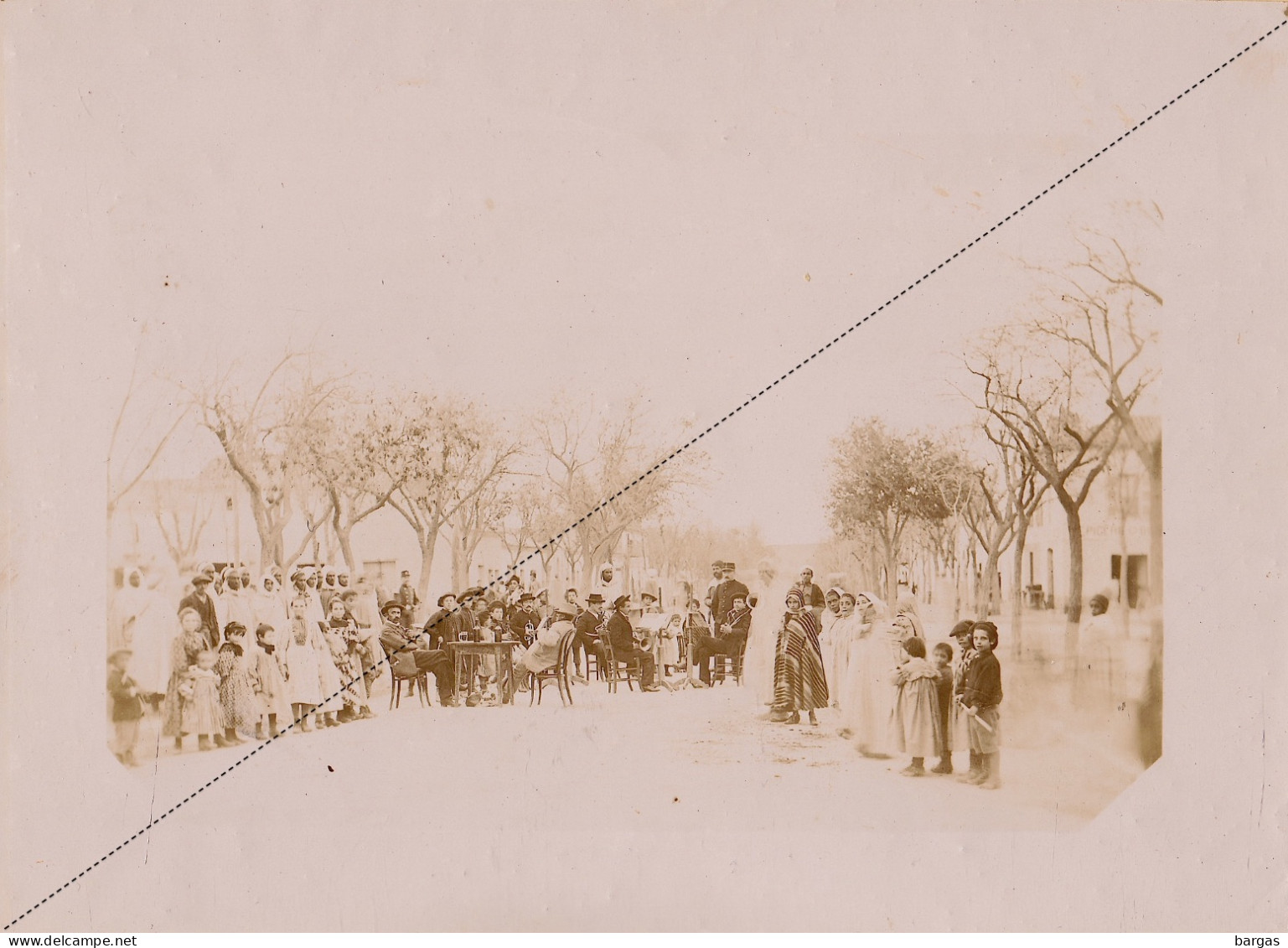 1891 Photo Afrique Algérie Rue Boisguilbert Le Dimanche Djelfa Souvenir Mission Géodésique Militaire Boulard Gentil - Alte (vor 1900)