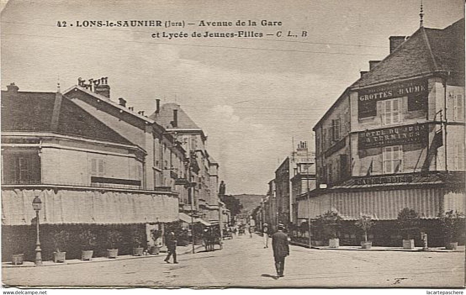 X123140 JURA LONS LE SAUNIER AVENUE DE LA GARE ET LYCEE DE JEUNES FILLES HOTEL DU JURA ET TERMINUS - Lons Le Saunier