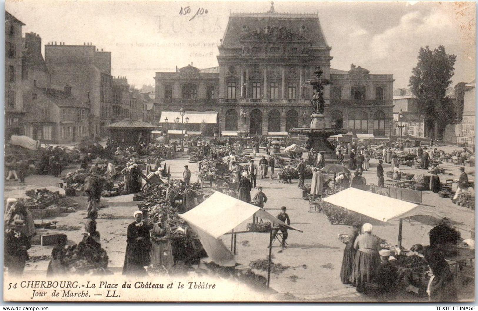 50 CHERBOURG - Place Du Theatre Un Jour De Marche  - Cherbourg