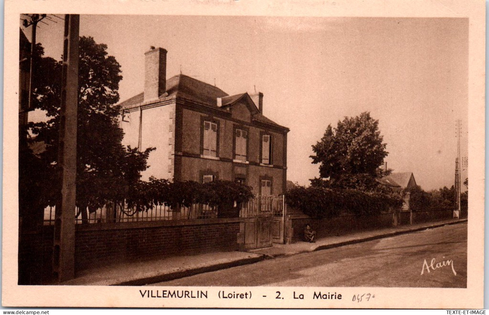 45 VILLEMURLIN - Vue De La Mairie  - Sonstige & Ohne Zuordnung