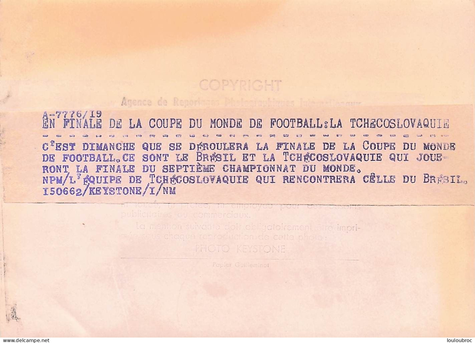 FOOTBALL MONDIAL 1962 LA TCHECOSLOVAQUIE QUI RENCONTRERA LE BRESIL DE PELE EN FINALE PHOTO 18X13CM - Deportes