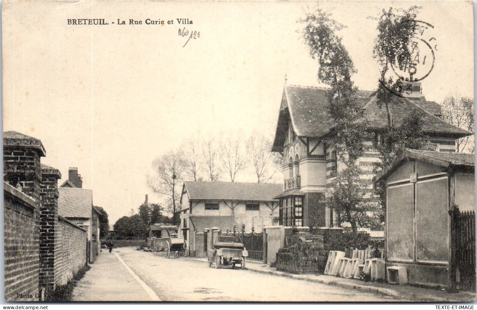 60 BRETEUIL - La Rue Curie Et Villa -  - Breteuil