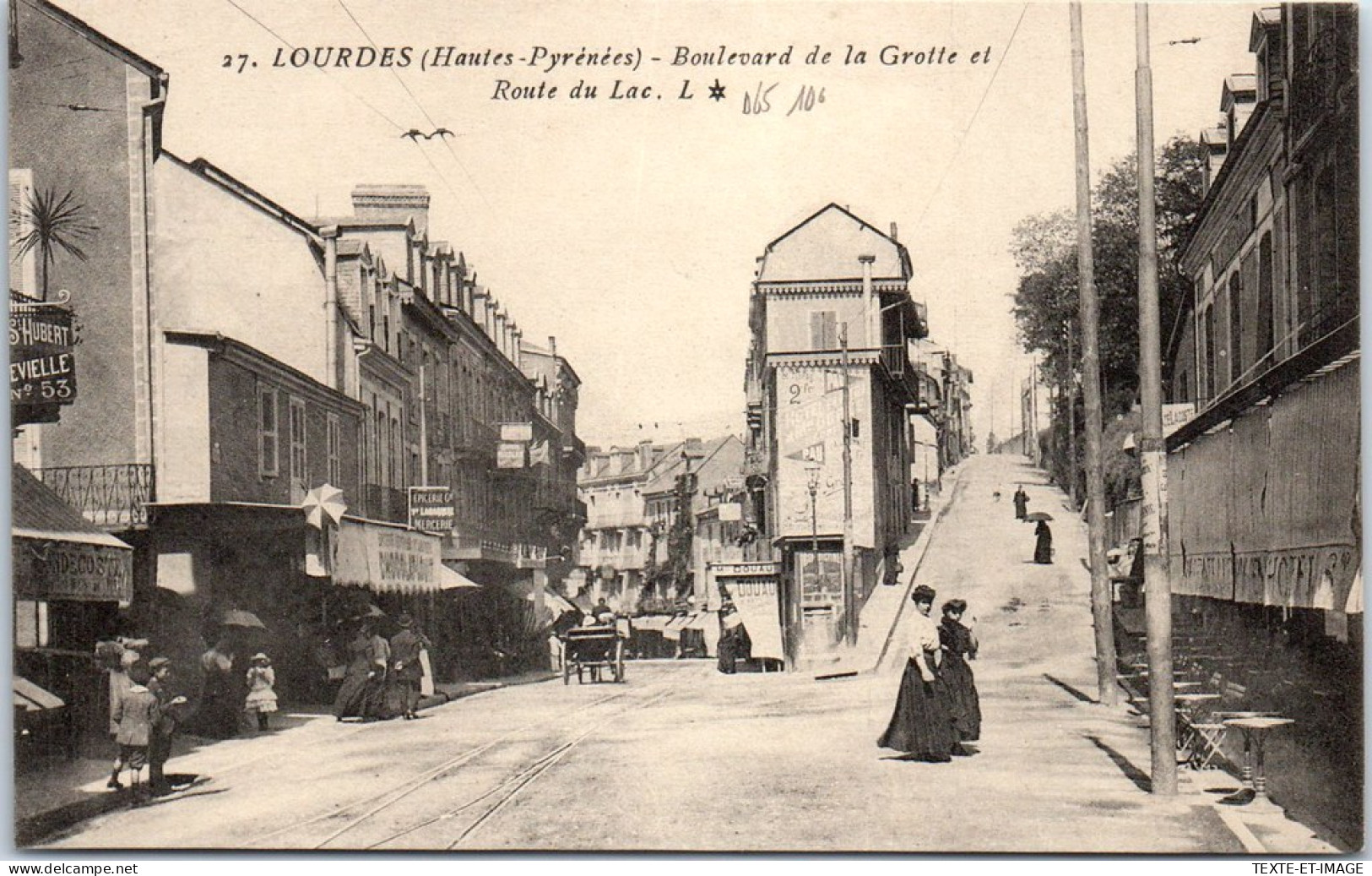 65 LOURDES - Le Boulevard De La Grotte  - Lourdes