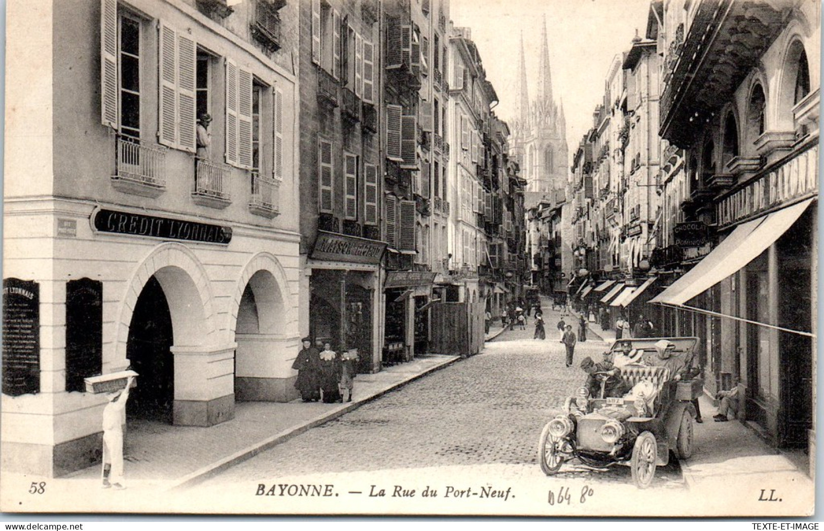64 BAYONNE - La Rue Du Port Neuf -  - Bayonne