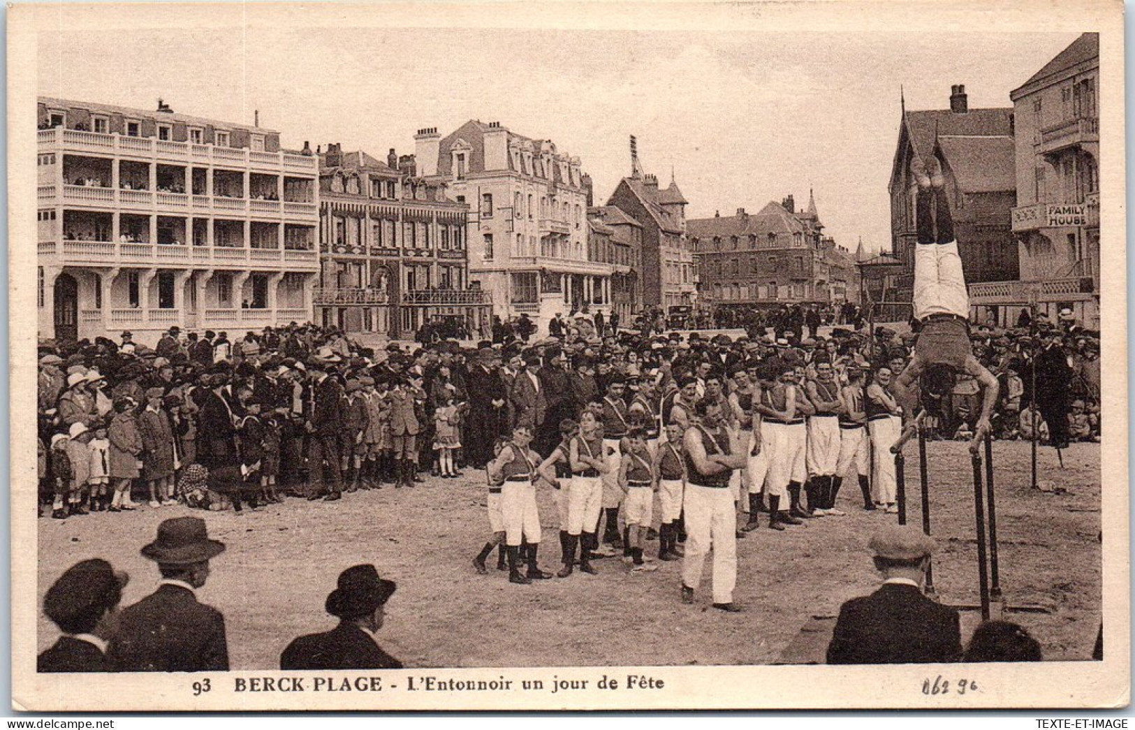 62 BERCK PLAGE - L'entonnoir Un Jour De Fete. - Berck