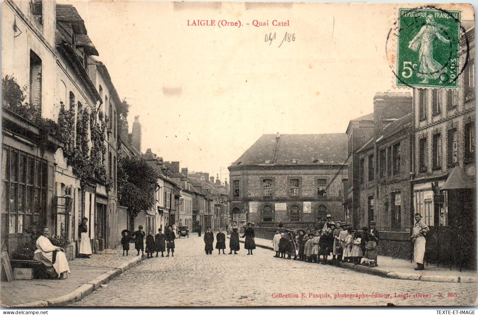 61 LAIGLE - Quai Castel -  - L'Aigle