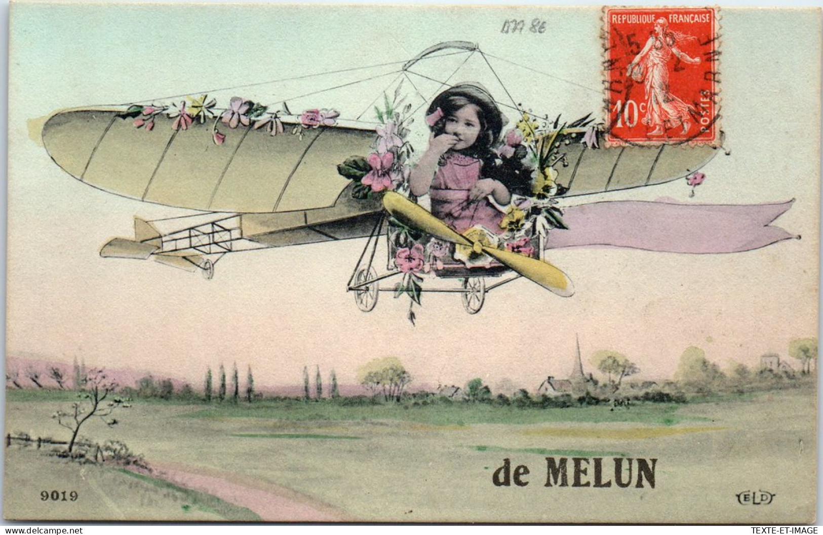 77 MELUN - Un Souvenir Aerien  - Melun