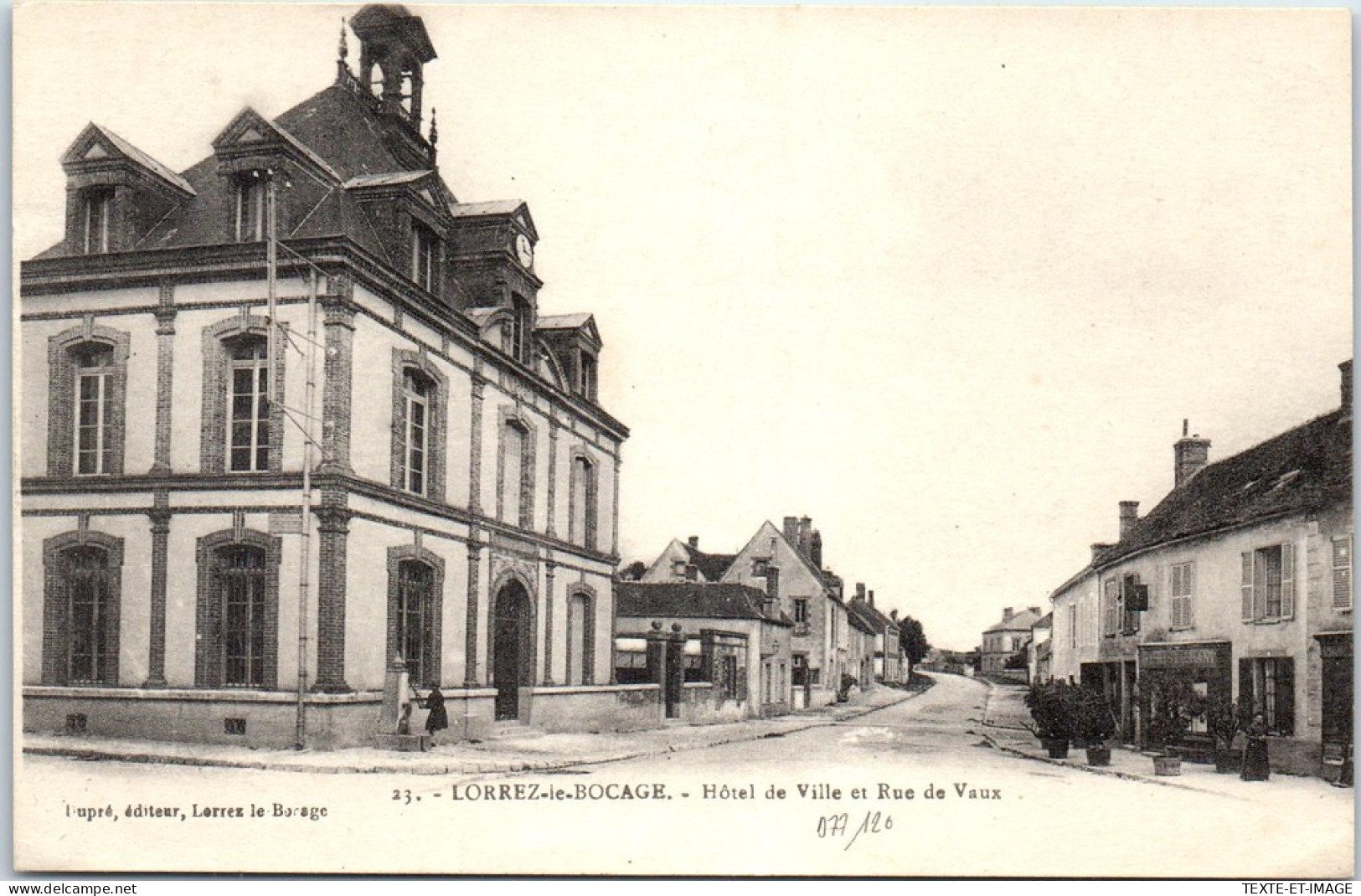 77 LORREZ LE BOCAGE - Hotel De Ville Et Rue De Vaux -  - Lorrez Le Bocage Preaux