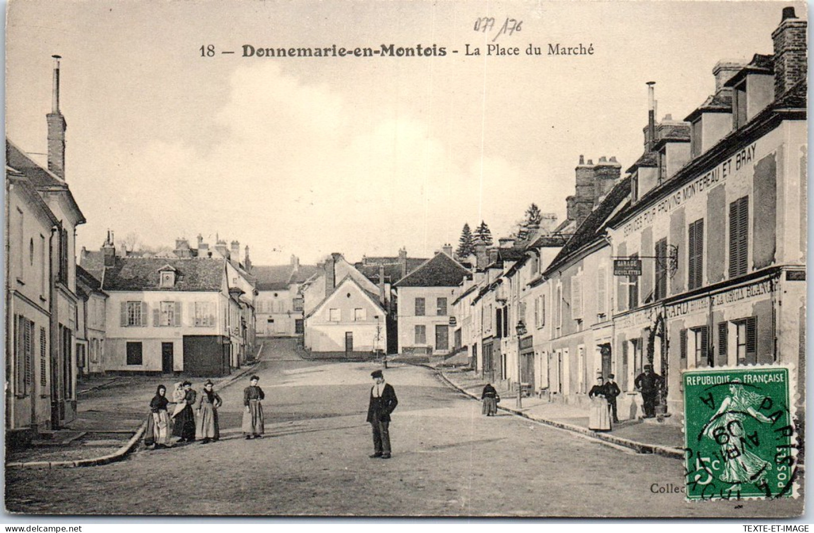 77 DONNEMARIE EN MONTOIS - La Place Du Marche - - Autres & Non Classés
