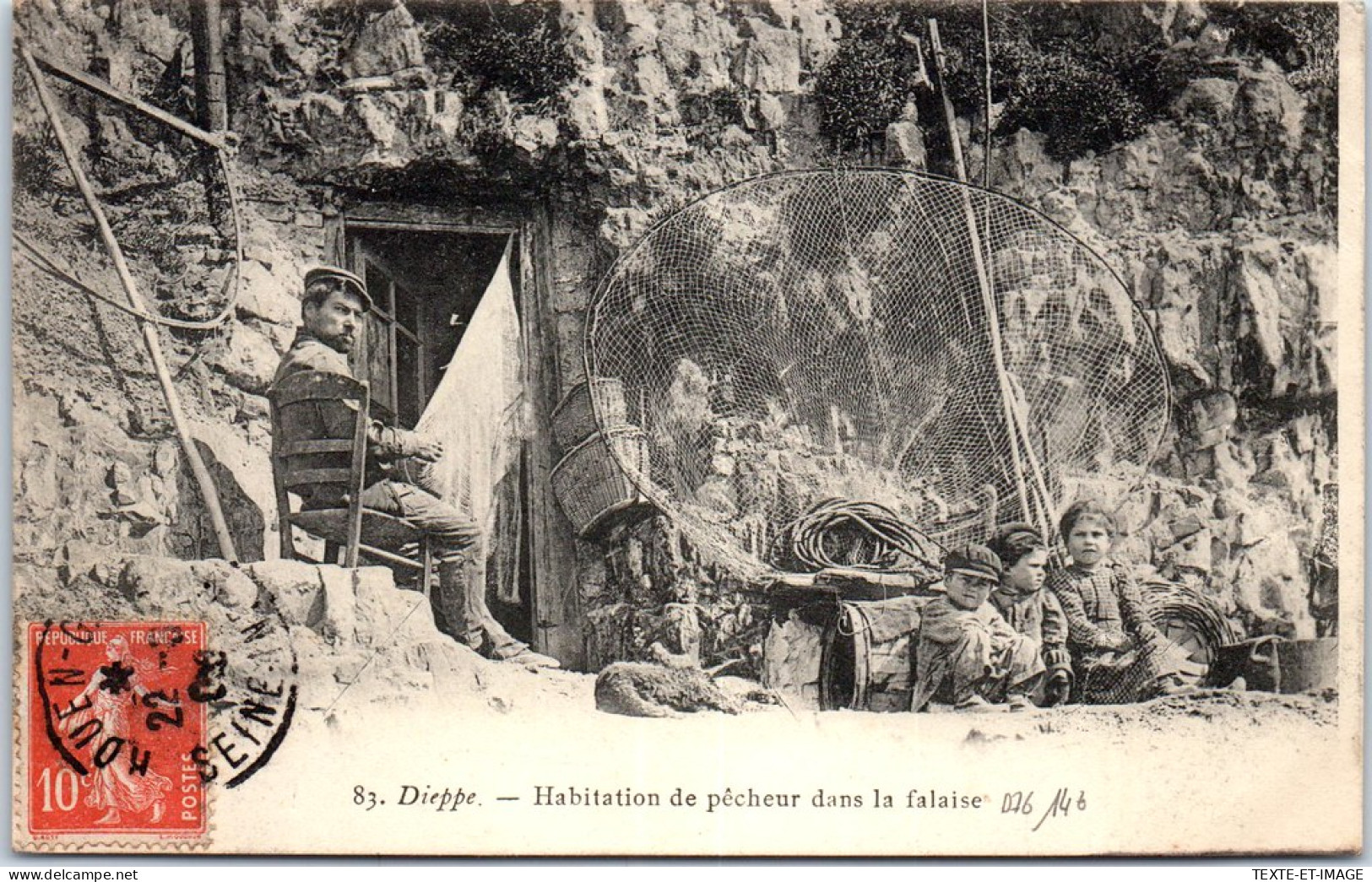 76 DIEPPE - Habitation De Pecheur Dans La Falaise -  - Dieppe