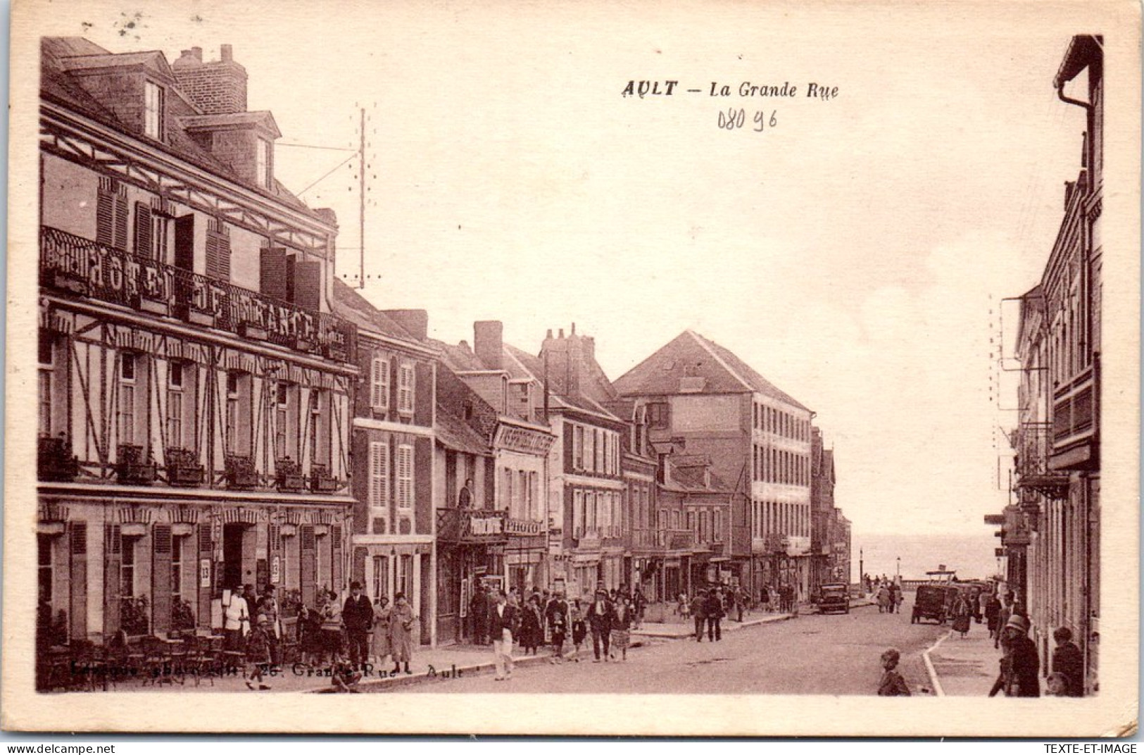 80 AULT - Vue De La Grande Rue -  - Ault