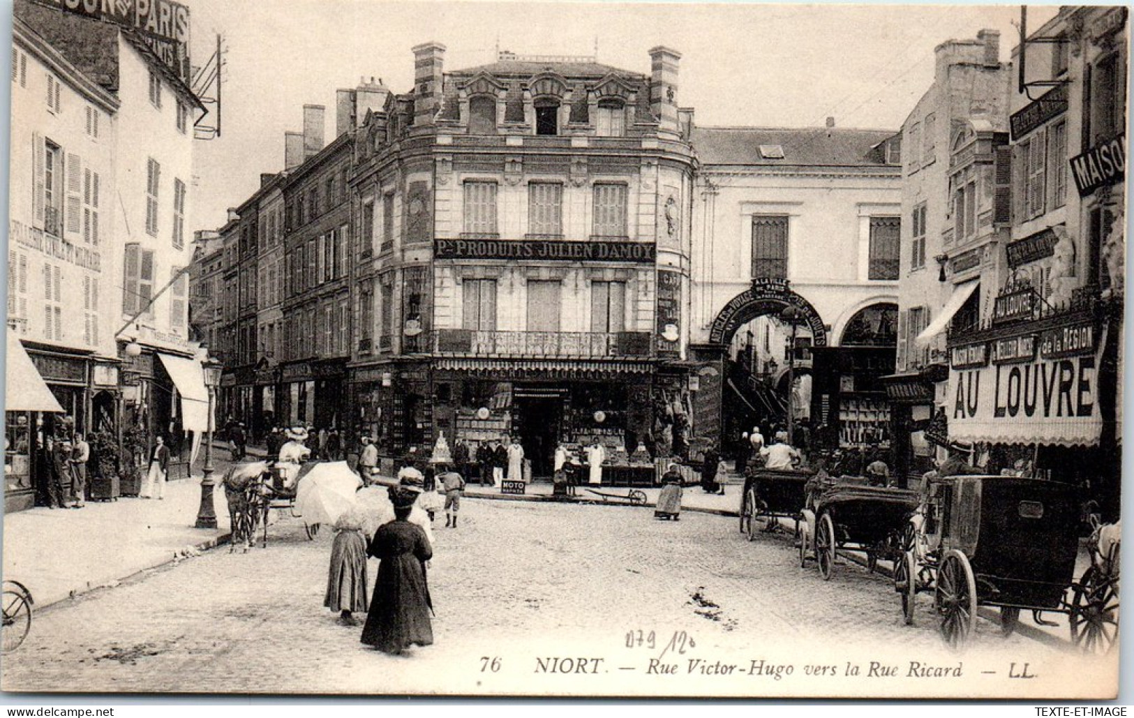 79 NIORT - Rue Victor Hugo Vers La Rue Ricard - - Niort