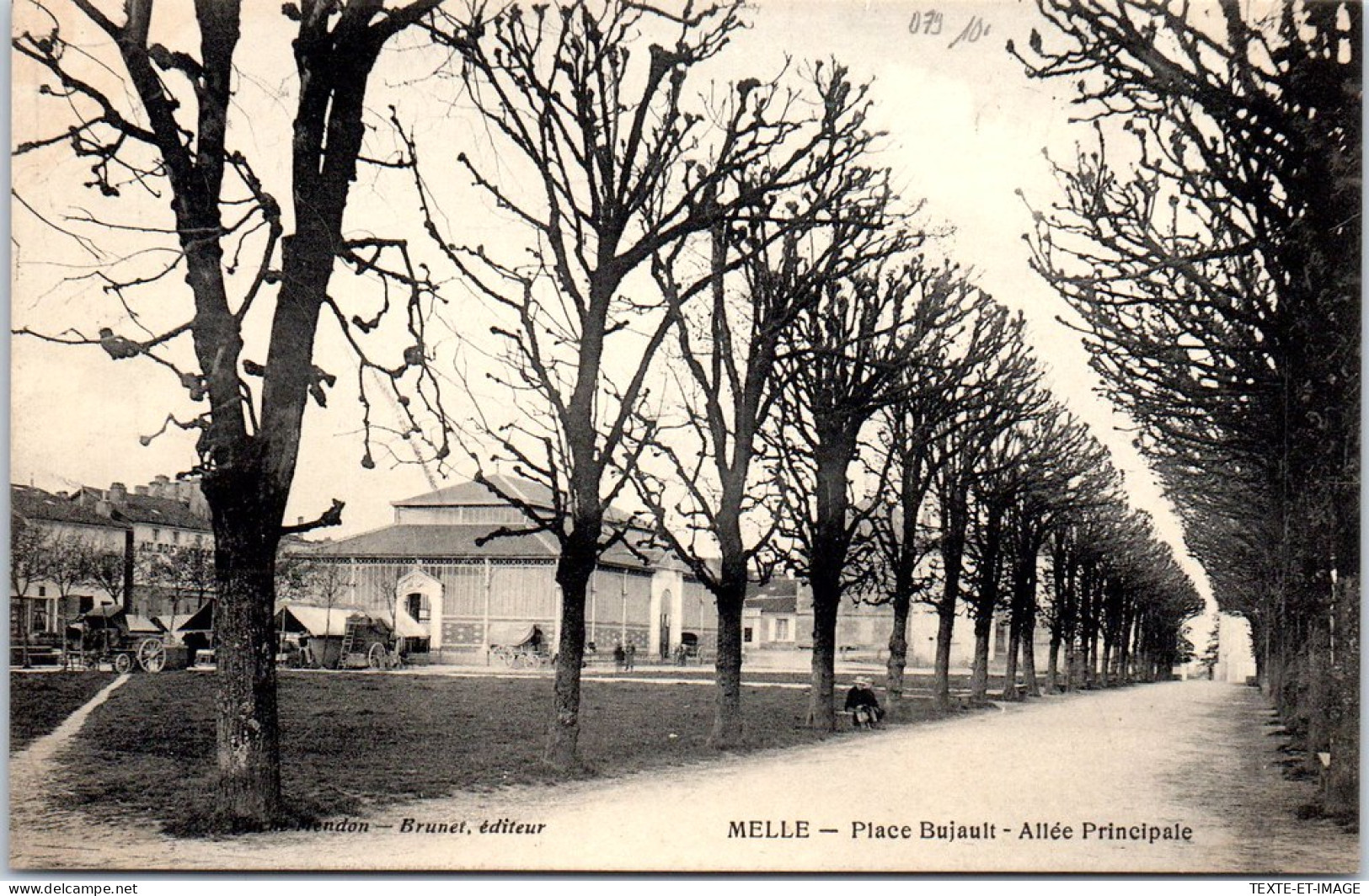 79 MELLE - La Place Bujault, Allee Principale  - Other & Unclassified
