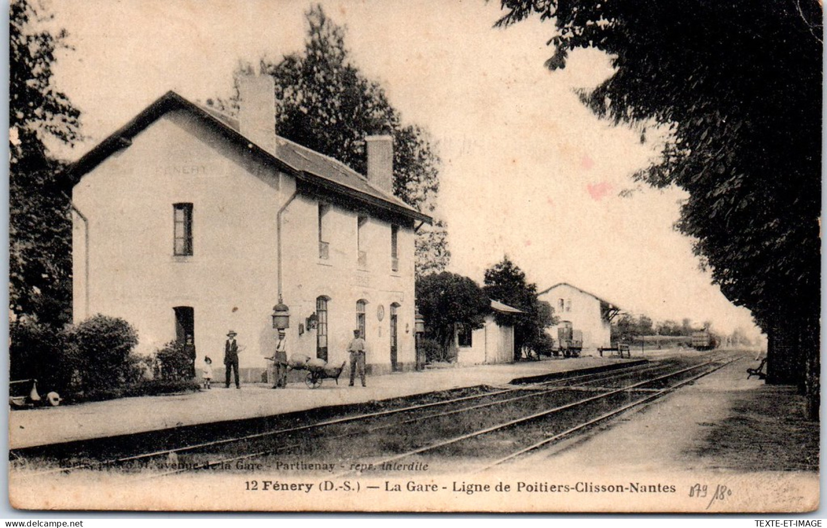 79 FENERY - La Gare - Ligne De Poitiers, Clisson, Nantes - - Autres & Non Classés