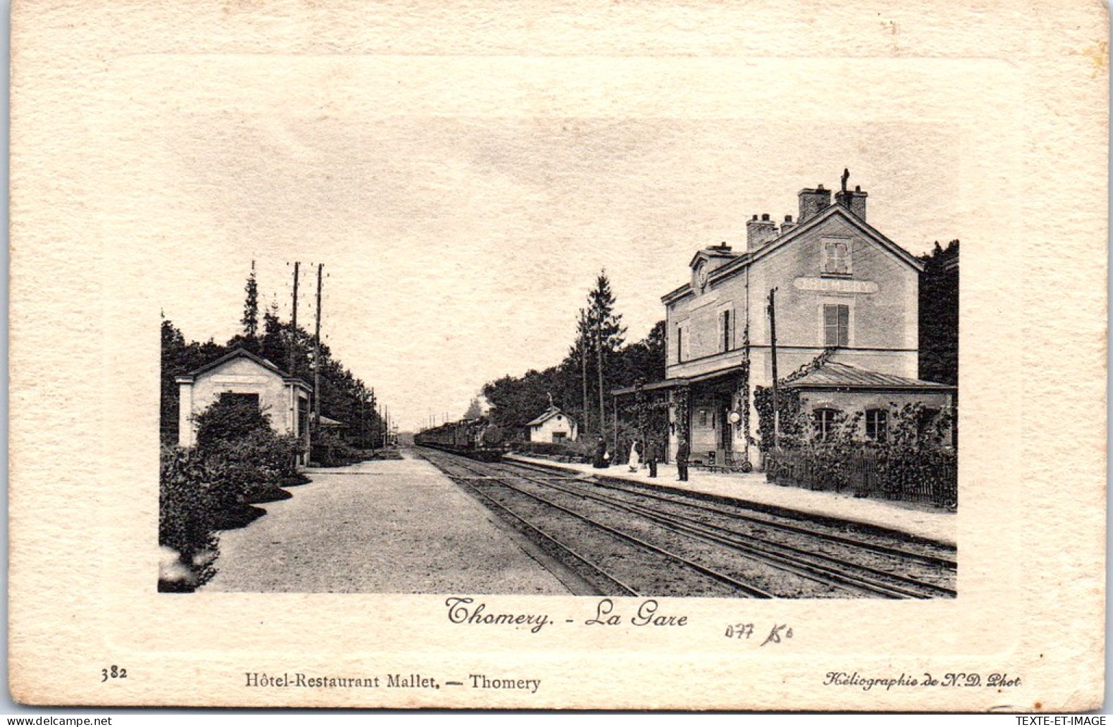 77 THOMERY - La Gare (arrivee D'un Train) - Autres & Non Classés