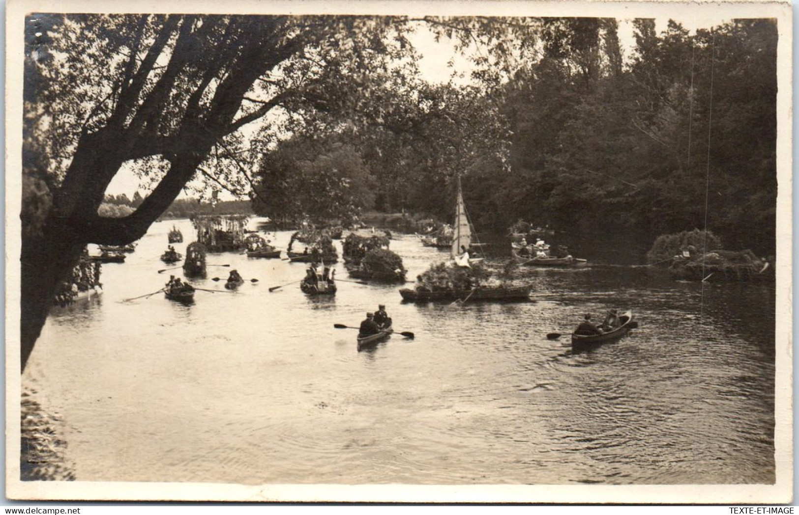 45 OLIVET - CARTE PHOTO - Corso Fleurie Sur Le Loiret  - Andere & Zonder Classificatie