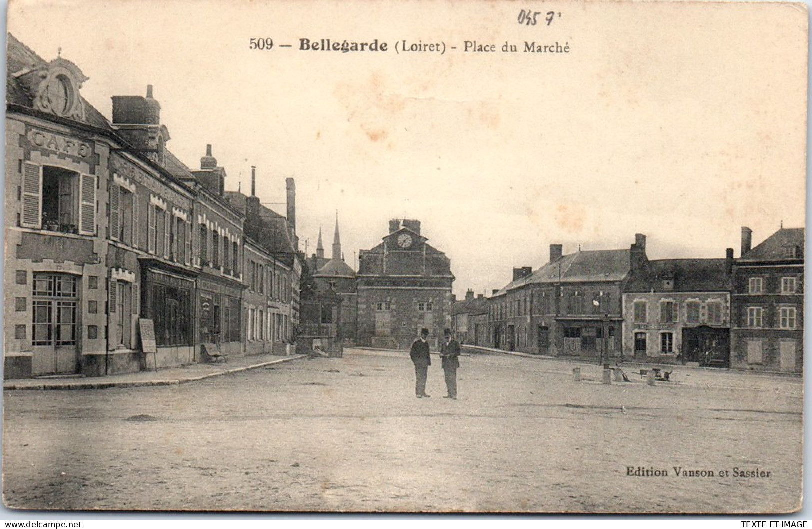 45 BELLEGARDE - Vue Sur La Place Du Marche. - Sonstige & Ohne Zuordnung