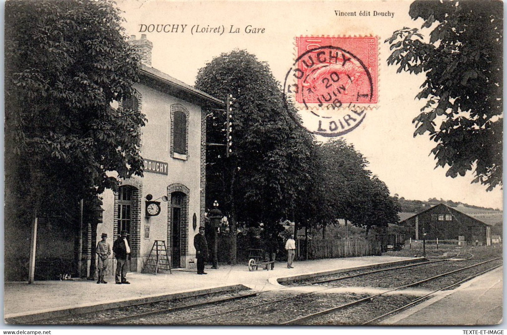 45 DOUCHY - L'interieur De La Gare  - Other & Unclassified