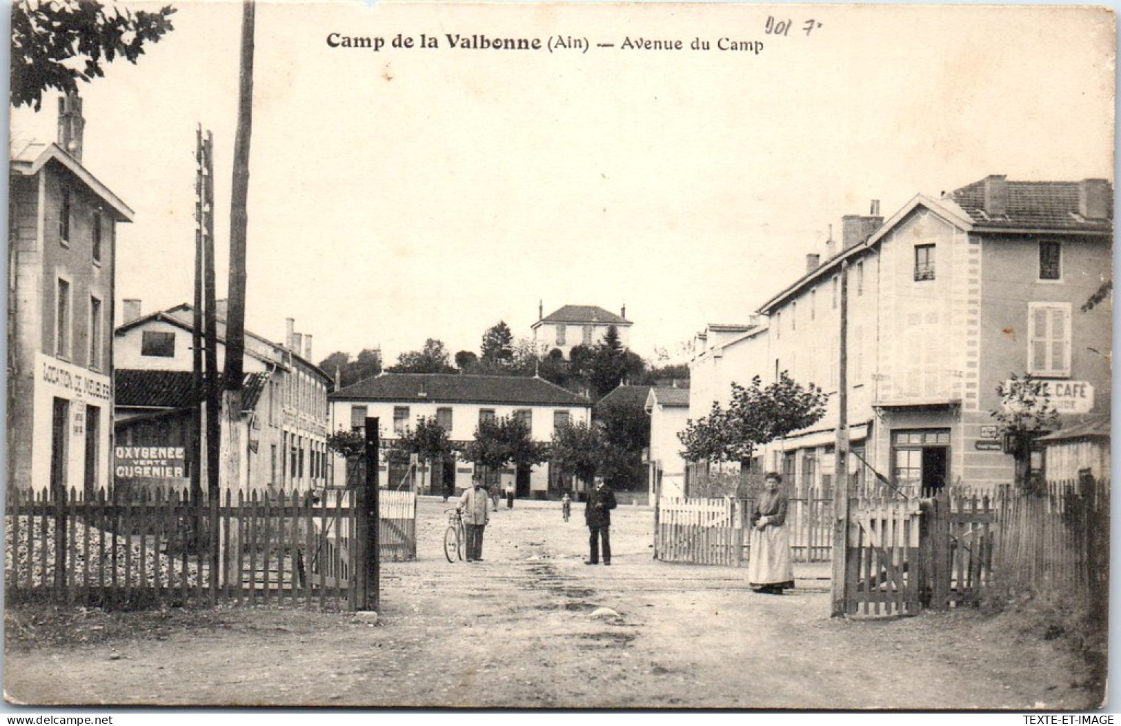 01 LA VALBONNE - L'avenue Du Camp, Passage A Niveau  - Unclassified