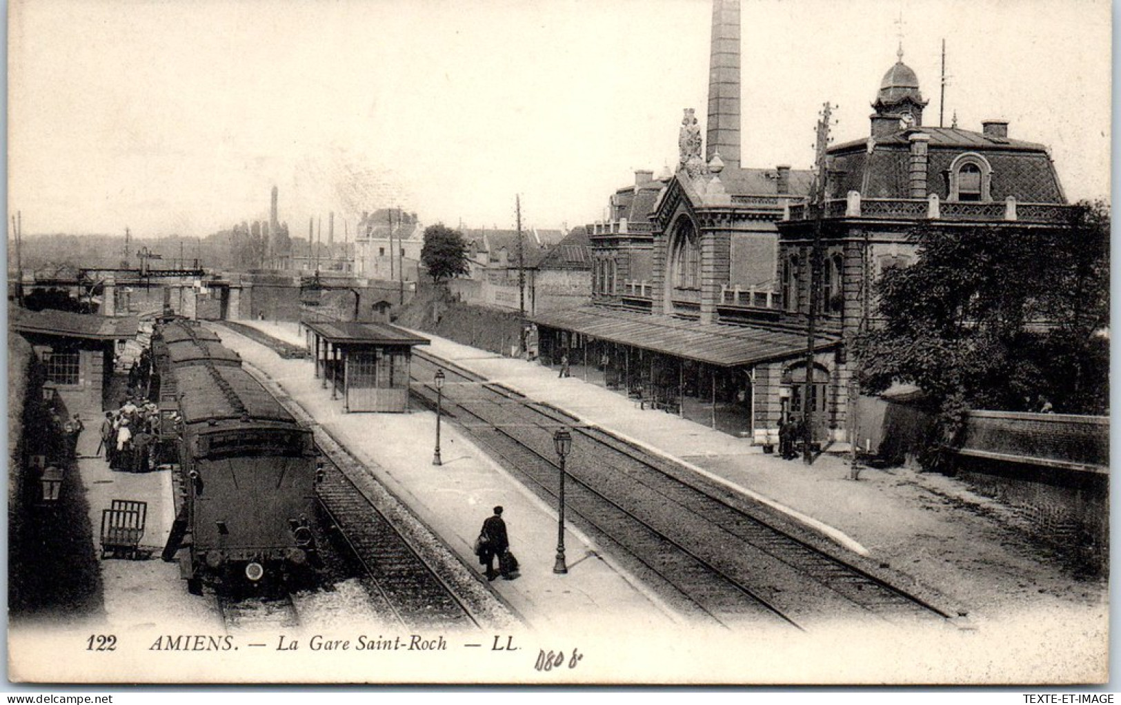 80 AMIENS - Vue De L'interieur De La Gare Saint Roch  - Amiens