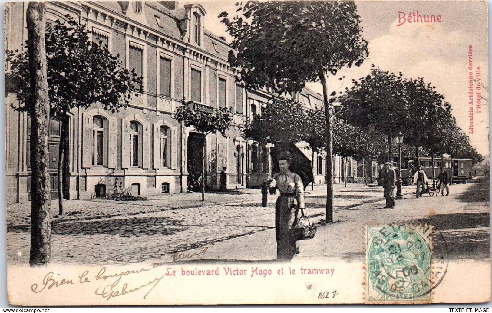 62 BETHUNE - Le Boulevard Victor Hugo Et Le Tramway. - Bethune