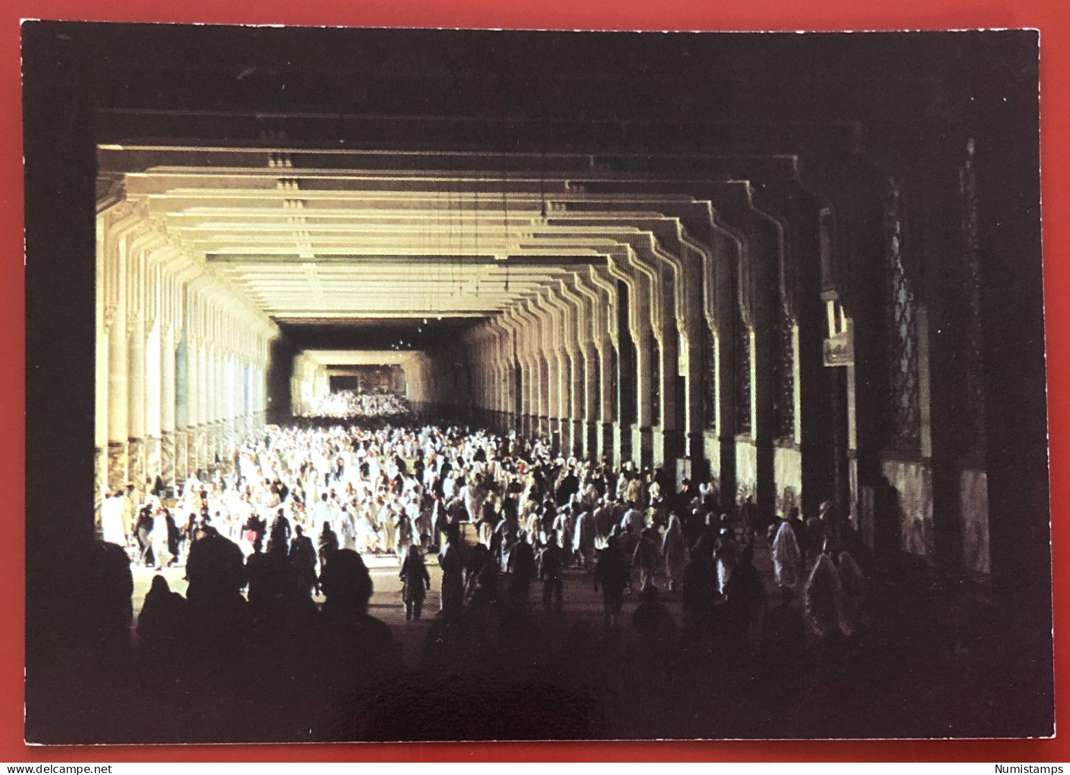 Sa'y Between Safa And Marwa PILGRIMS PERFORMING "SA'AI" IN SAFA-MARWA (c754) - Arabie Saoudite