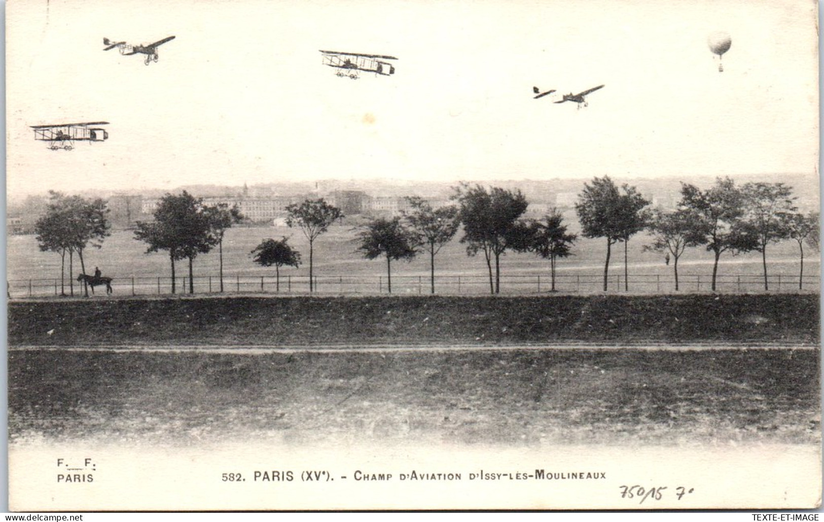 75015 PARIS - Vue Du Camp D'aviation D'issy Les Moulineaux  - Arrondissement: 15