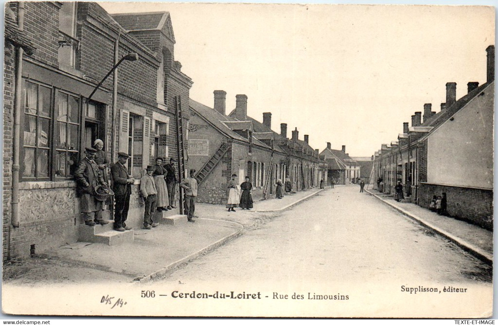 45 CERDON DU LOIRET - La Rue Des Limousins. - Autres & Non Classés