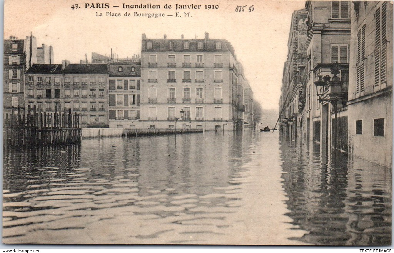 75 PARIS - Crue De 1910 - La Place De Bourgogne  - Paris Flood, 1910