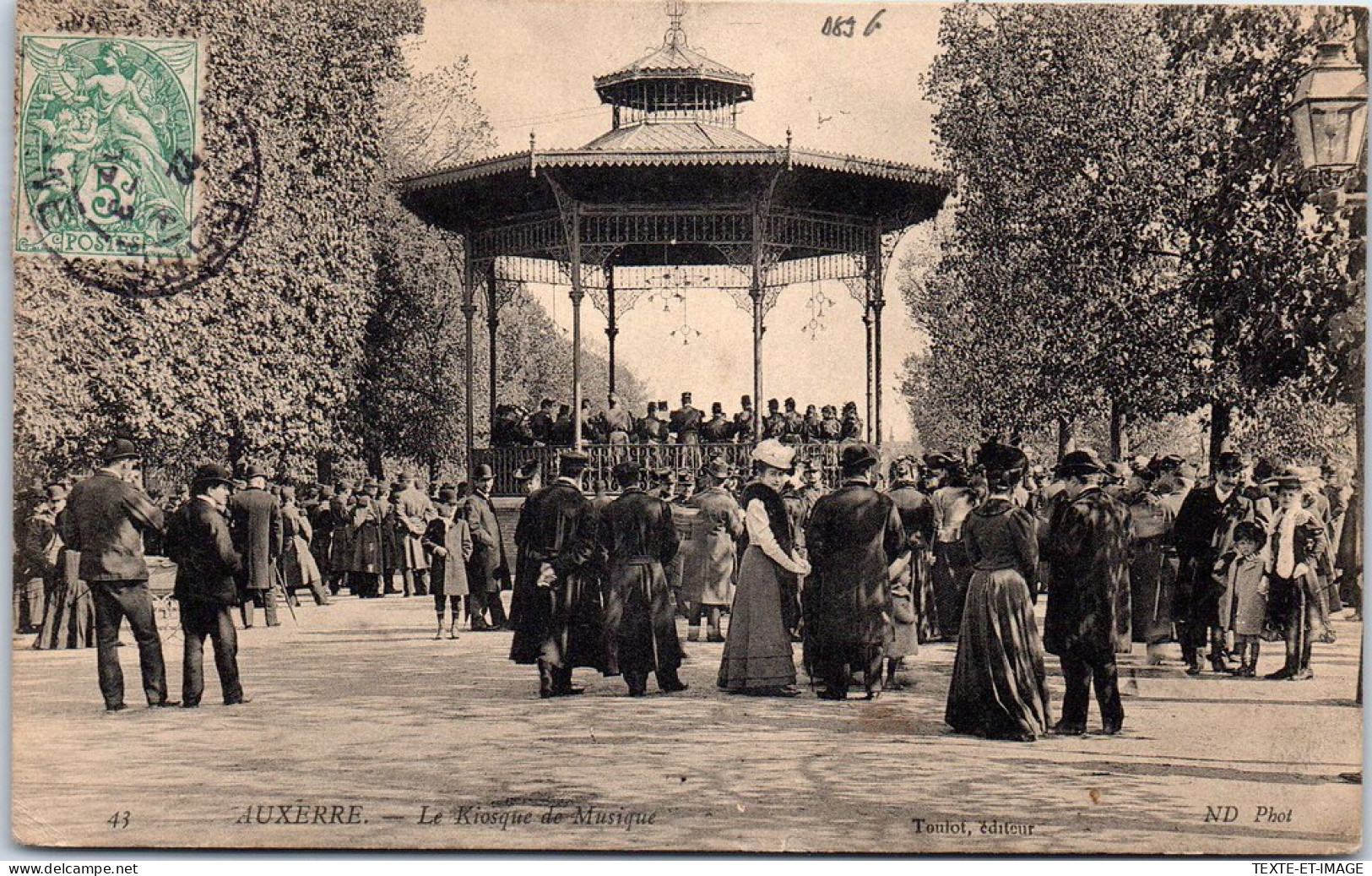 89 AUXERRE - Vue Du Kiosque A Musique. - Auxerre