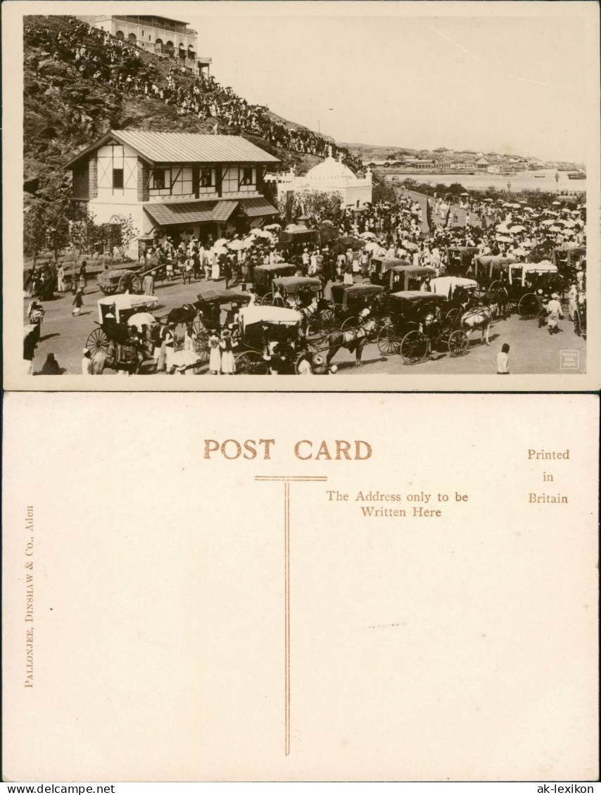 Postcard Aden Jemen عدن Menschenauflauf, Kutschen Im Hafen 1926 - Yémen
