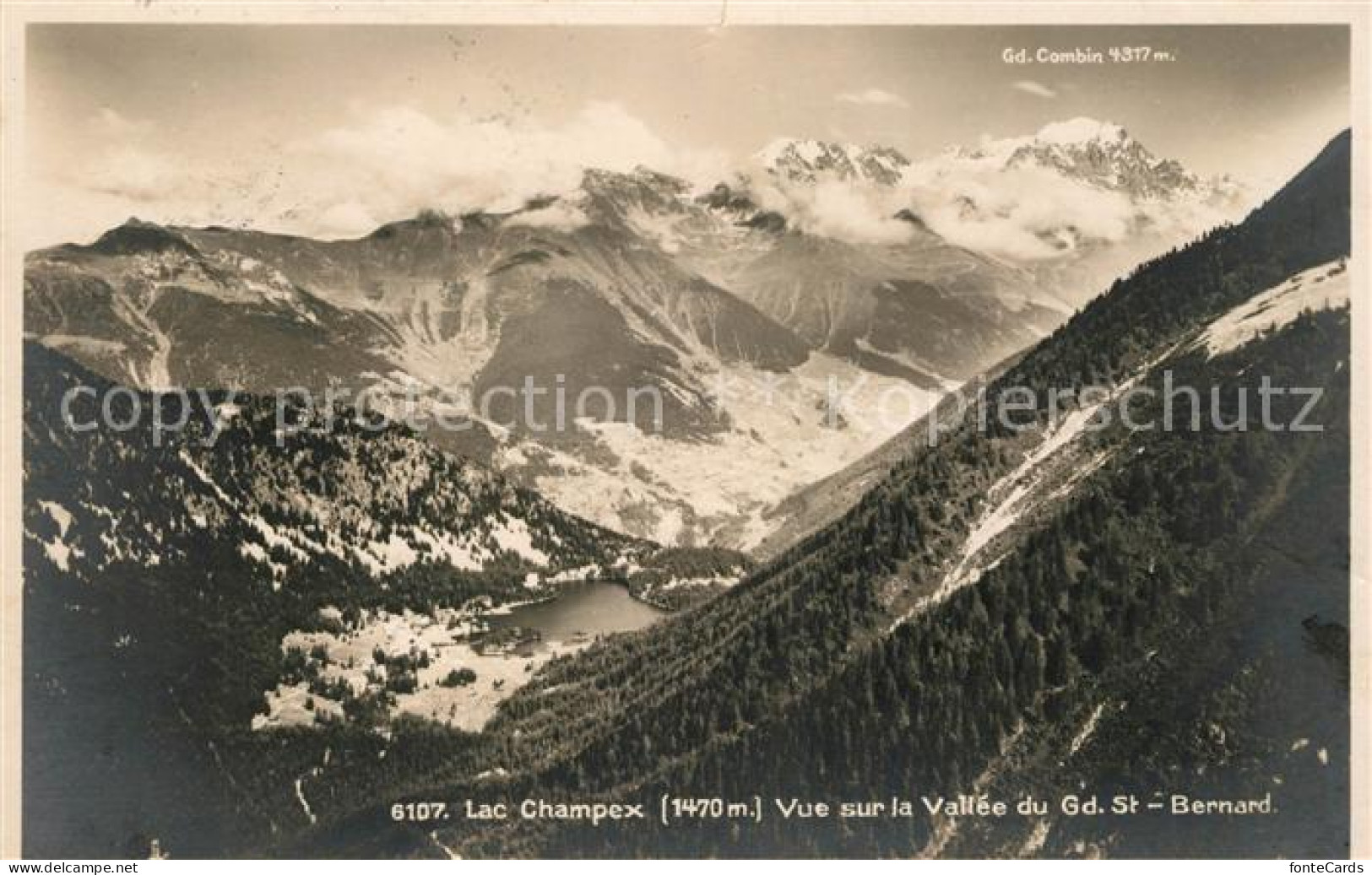13114517 Lac Champex Vue Sur La Vallee Du Grand Saint Bernard Alpenpanorama Cham - Other & Unclassified
