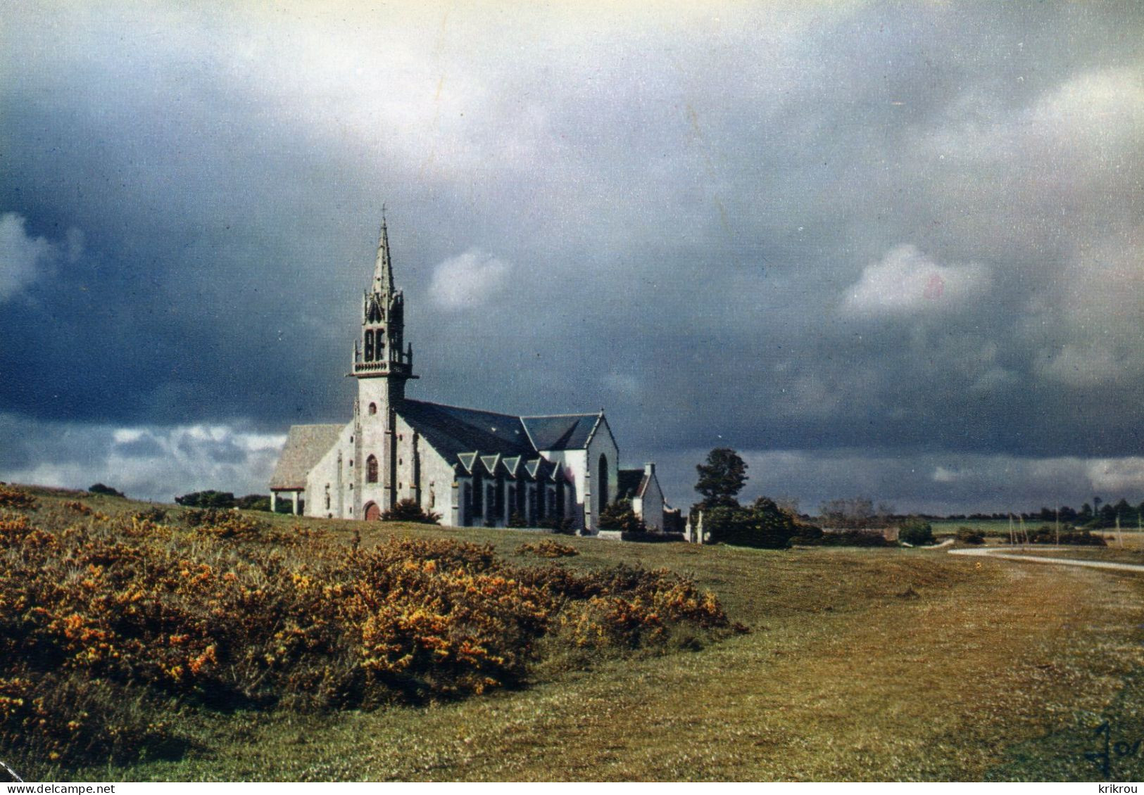 CPSM  SAINTE-ANNE-LA-PALUD  -  Chapelle Bretonne Sur Les Dunes. - Autres & Non Classés