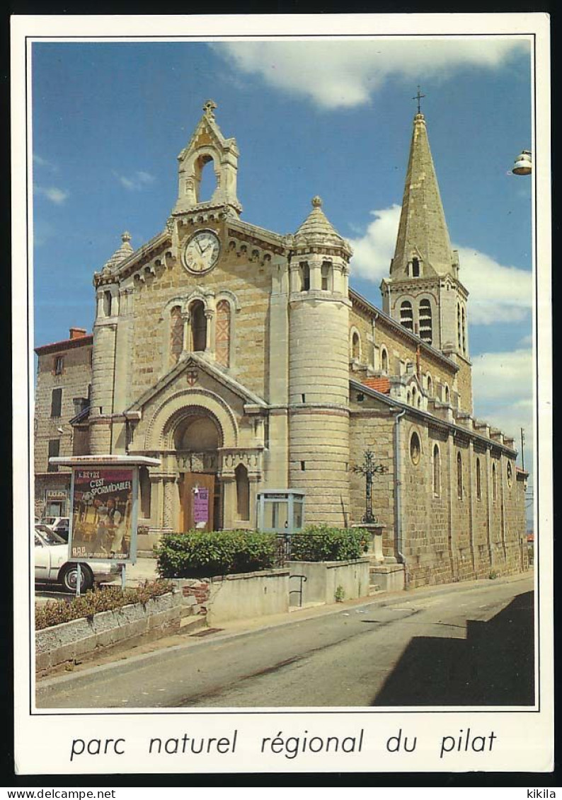 CPSM / CPM 10,5 X 15 Loire MACLAS L'église  Dans Le Parc Régional Du Pilat - Sonstige & Ohne Zuordnung