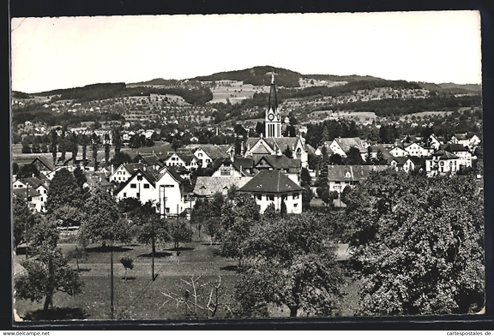 AK Wetzikon, Ober-Wetzikon, Ortsansicht Mit Kirche Gegen Hügel  - Sonstige & Ohne Zuordnung