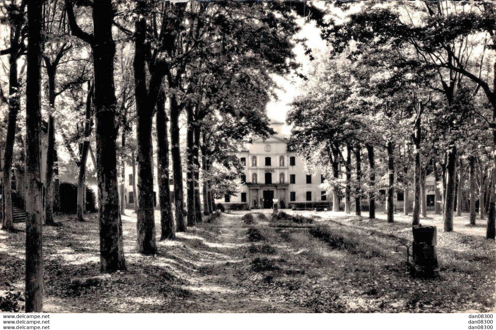 04 GREOUX LES BAINS GRAND HOTEL DES BAINS CPSM - Gréoux-les-Bains